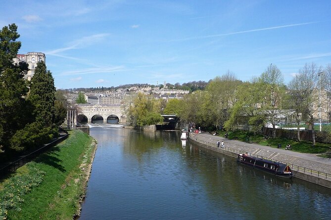 Roman Bath and Cotswolds Walking Tour of London - Itinerary Overview