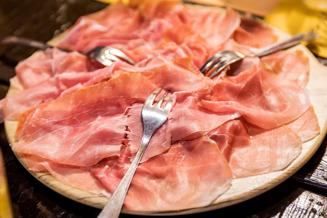 Roman Food Experience Semi - Private Tour - Food and Tastings