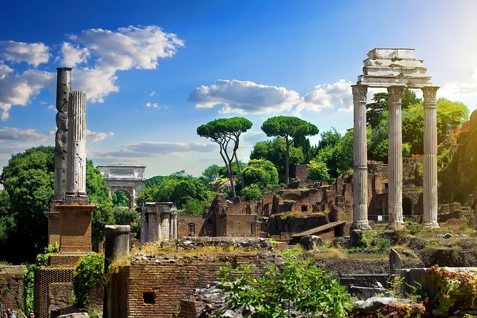 Roman Forum: An Immersive Self-Guided Audio Tour - On-Site Navigation