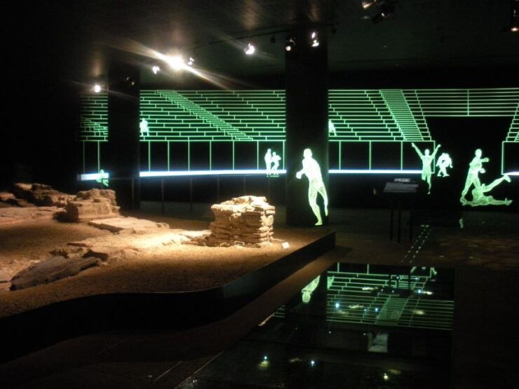 Roman London Walking Tour - Exploring the Underground Roman Structures