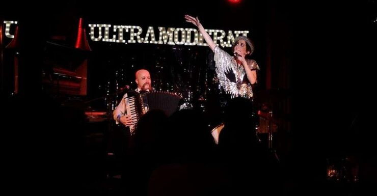 Roman Night Life & Burlesque Show - Delight in Classic Italian Drinks