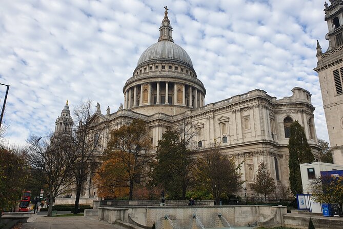 Roman Ruins to Blitz Bombings: A Walking Tour of Londons Fiery History - Exploring Charles Dickens London