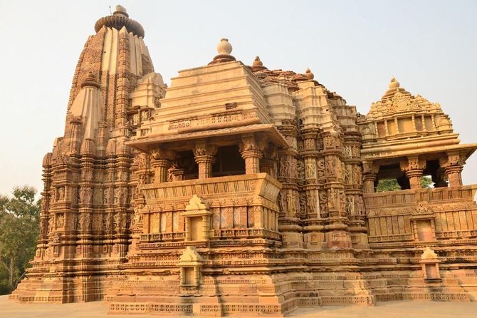 Romance With Khajuraho, Orccha and Taj Mahal - Capture Timeless Moments