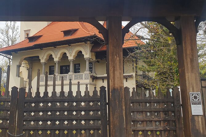 Romanian Art | Passionate Guide | PrivateTour - Fluent Guide/Driver in Multiple Languages