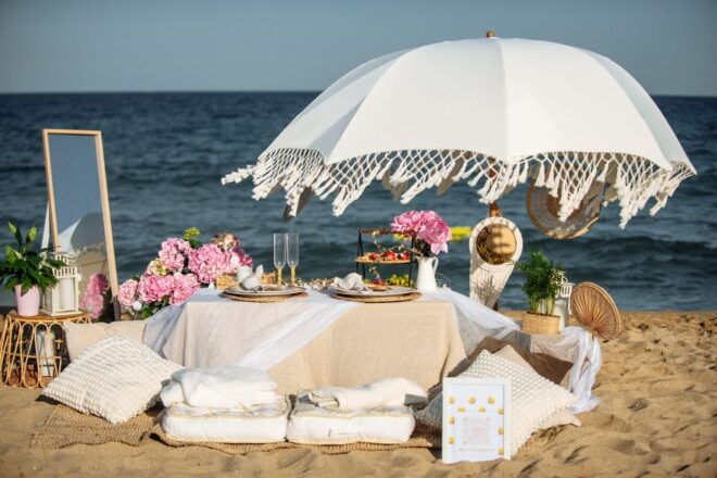 Romantic Beach Picnic - Whats Included