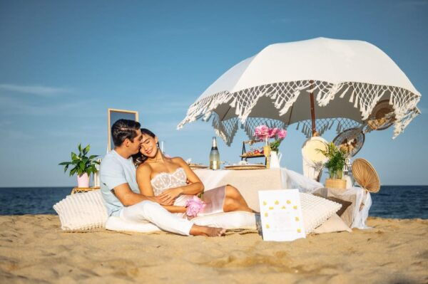 Romantic Beach Picnic - How to Book