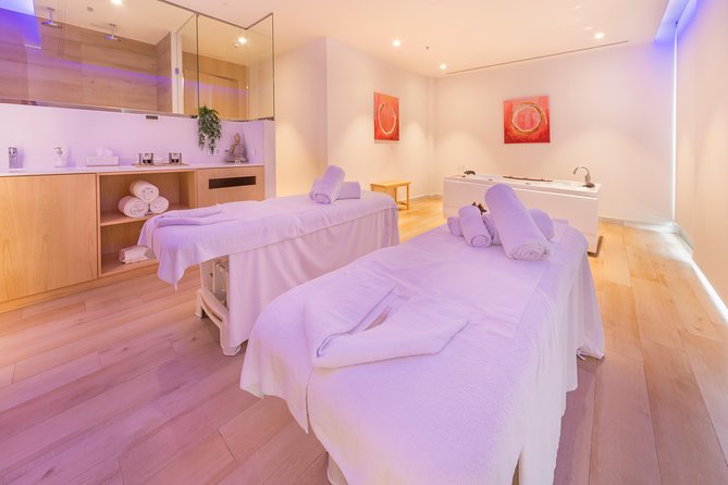Romantic Couple Massage SPA Entry and Private Jacuzzi With Cava - Whats Included