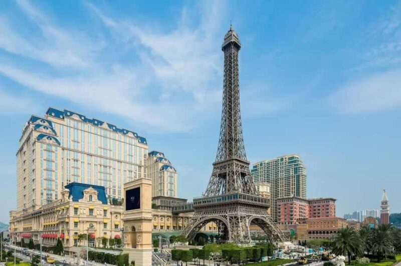 Romantic Encounters with Your Beloved at The Parisian Macao - Location & Accessibility