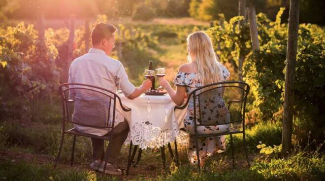Romantic Escape in Tuscany With Overnight and Wine Tasting - Wine Tasting Experience