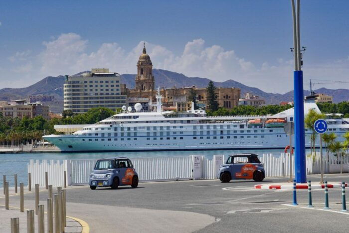 Romantic Night Tour of Málaga by Electric Car - Sustainability and Environmental Impact