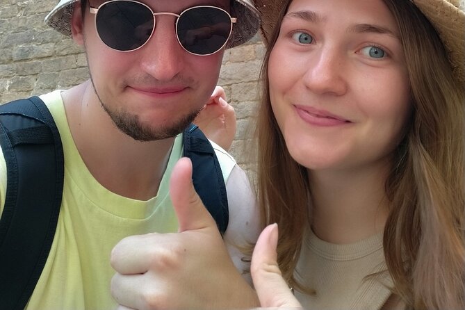 Romantic Outdoor Escape Game in Barcelona, Gothic District - Whats Included and Additional Costs