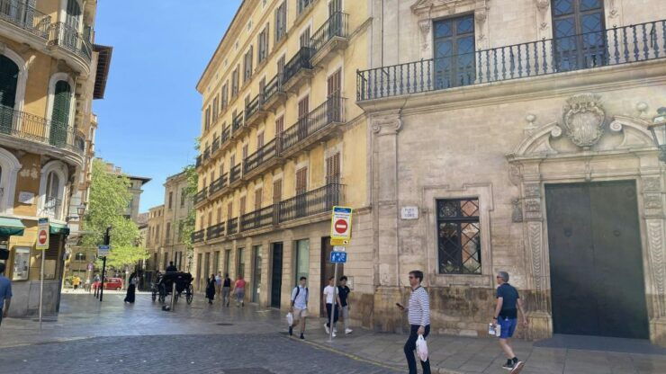 Romantic Palma De Mallorca Exploration Game: a Lover'S Tale - Pricing and Duration