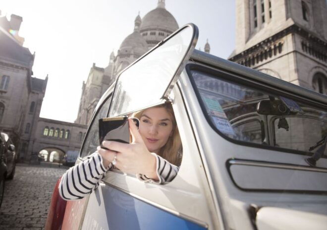 Romantic Paris Vintage Citroën 2CV Tour - Classic, Romantic Paris: 3-Hour Vintage 2CV Tour