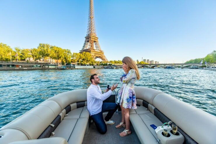Romantic Photo Shooting on a Private Boat in Paris - Experience on the Boat