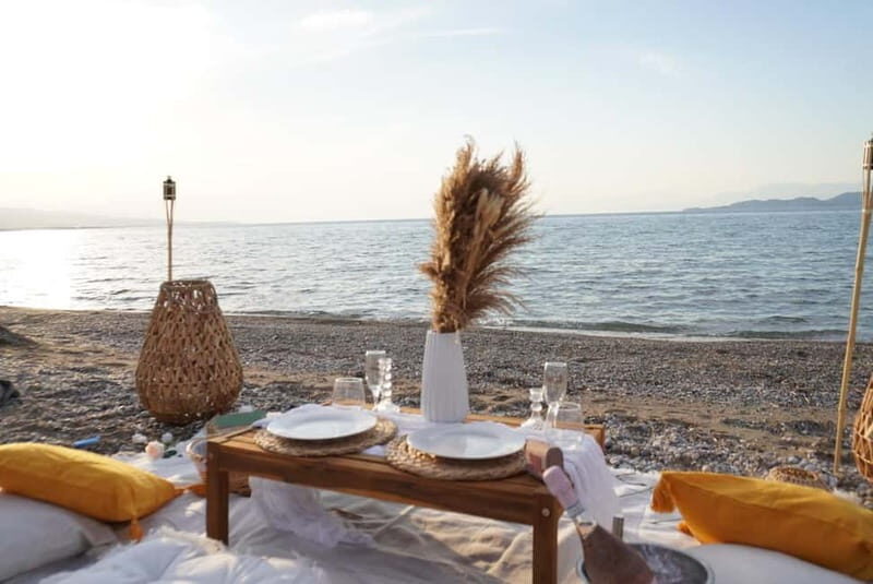 Romantic picnic in Corinth by the sea - Good To Know
