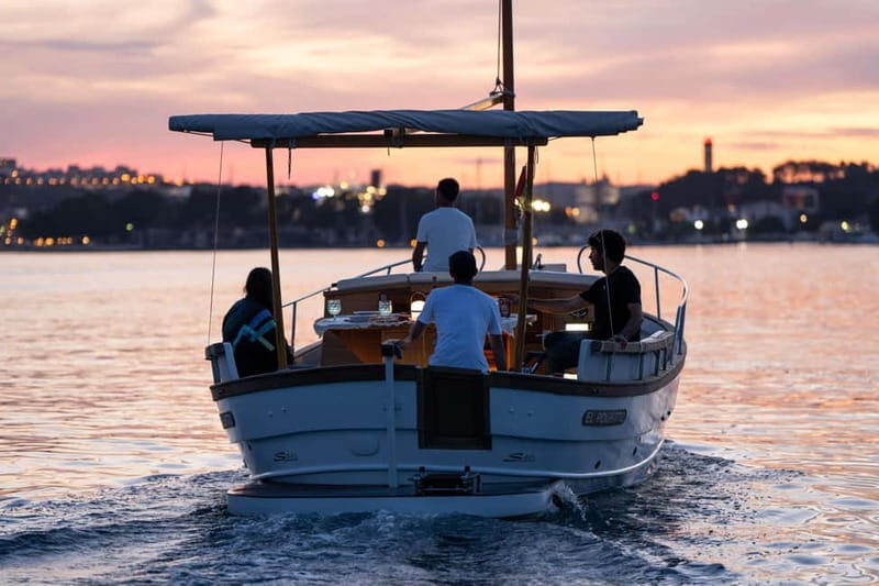 Romantic private tour of the Port of Mahón - Classic Llaut - Why This Tour Offers Great Value