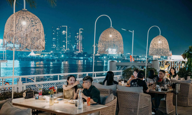 Romantic Riverside Dinner at ROS Yacht Club with Saigon River View - Key points before you book