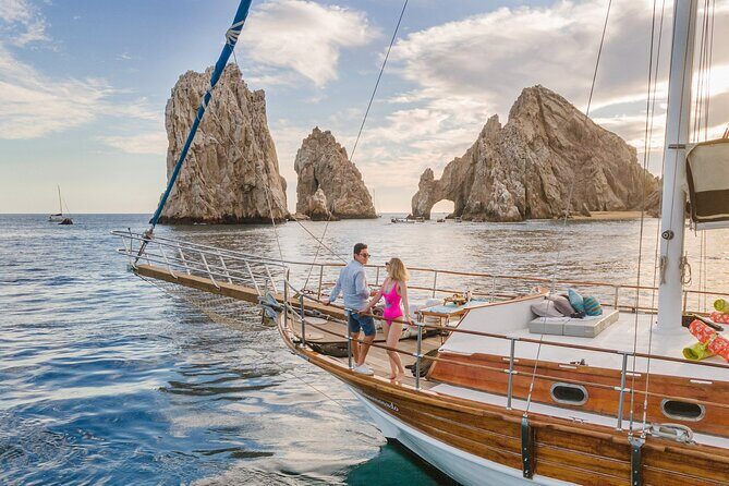 Romantic Sailboat Sunset: Live Music, Premium Bar & Dinner -Cabos - Good To Know