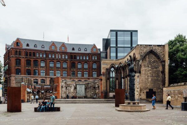 Romantic Strolls of Hamburg: A Couple's Historical Tour - Frequently Asked Questions