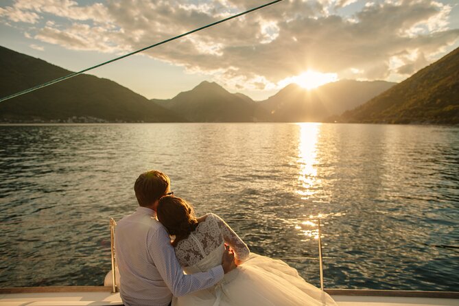 Romantic Sunset Cruise Along the Amalfi Coast - How to Book Your Romantic Getaway