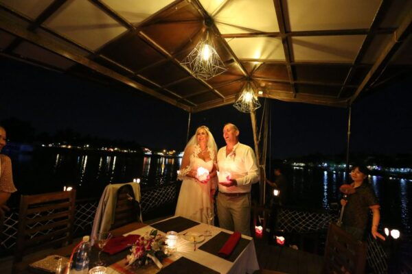 Romantic Sunset Dinner Cruise in Hoi An - Background