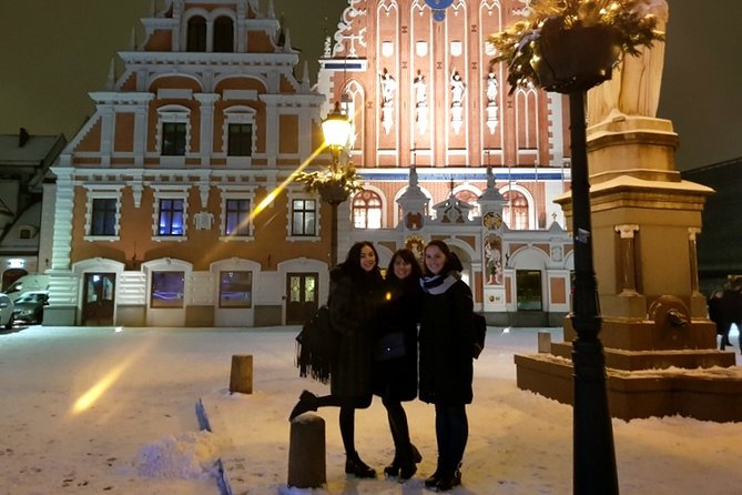 Romantic Tour in Riga - Love Lock Bridge