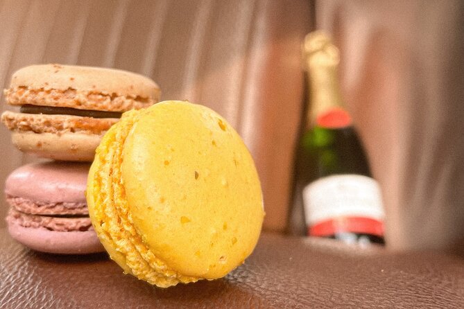 Romantic Tour of Paris in Luxury Citroën DS With Open-Roof - The Sum Up