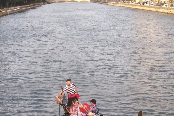 Romantic Waikiki Gondola Luxury Cruise & Hop on Hop off Bus - Traveler Photos and Reviews