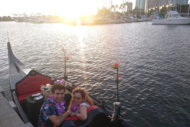 Romantic Waikiki Gondola Luxury Cruise & Hop on Hop off Bus - Common Questions