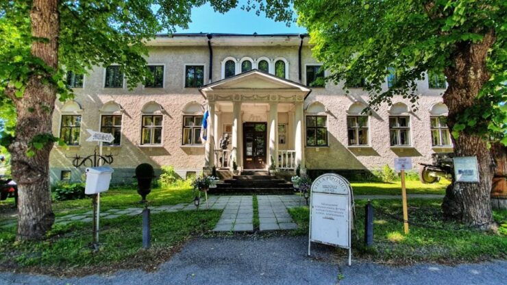 Romantic Walk Through Imatra - Booking Details