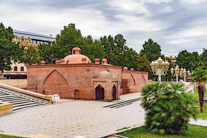 Romantic Walking Tour in Ganja for Couples - Nighttime Stroll in Ganja