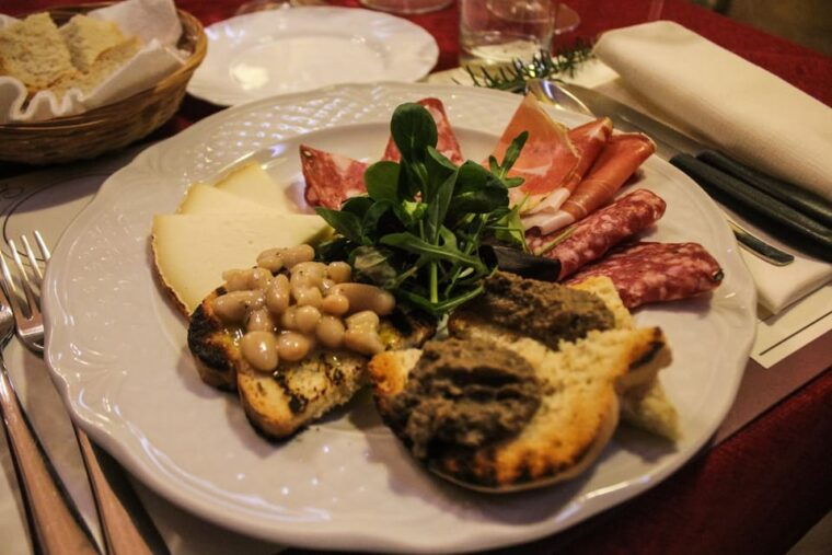 ROMANTIC WINE TOUR FOR 2 - Wine Tour in Chianti (Tuscany) - Who Should Consider This Tour?
