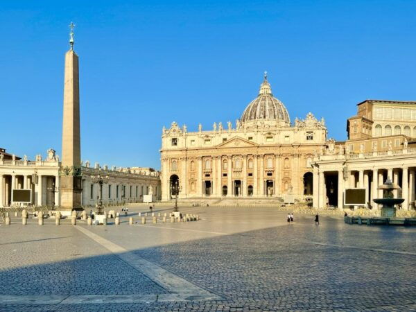 Rome: 1-Day City Highlights & Colosseum Private Guided Tour - Languages Offered