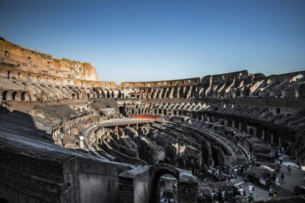 Rome: 1-Hour Fast-Track Colosseum Tour - Meeting Point and Arrival