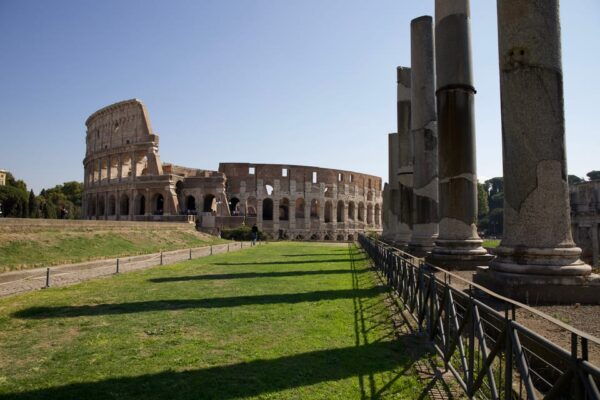 Rome: 1-Hour Fast-Track Colosseum Tour - Guided Exploration of the Colosseum