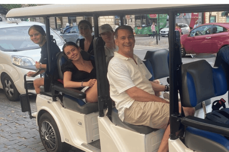 Rome: 3-hour guided city tour by electric golf cart - Who Should Consider This Tour?