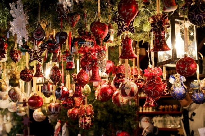 Rome: 3-Hour Semi-Private Christmas Walking Tour - Languages