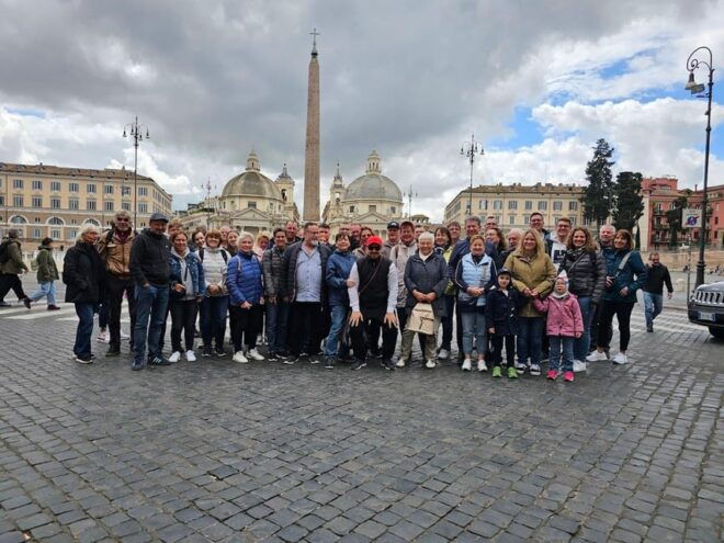 Rome: 30 Highlights of Rome With Lunch and Ice Cream Stop - Walking Tour Experience