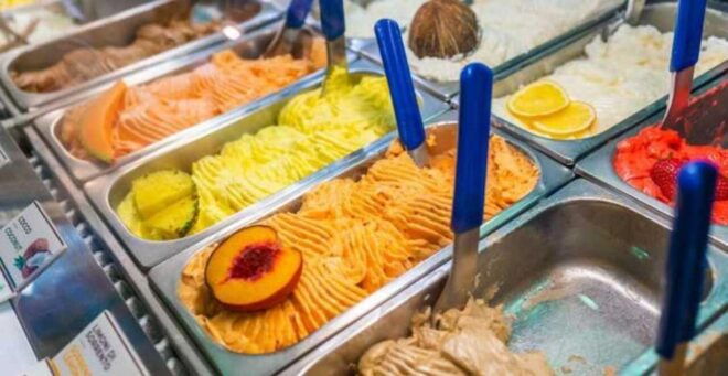 Rome: 30+ Sights & Street Food Tour With Local Guide - Tour Highlights