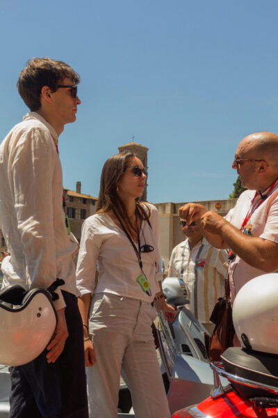 Rome 90 Minutes Hight Light Tour in Vespa Sidecar - Meeting Point Information