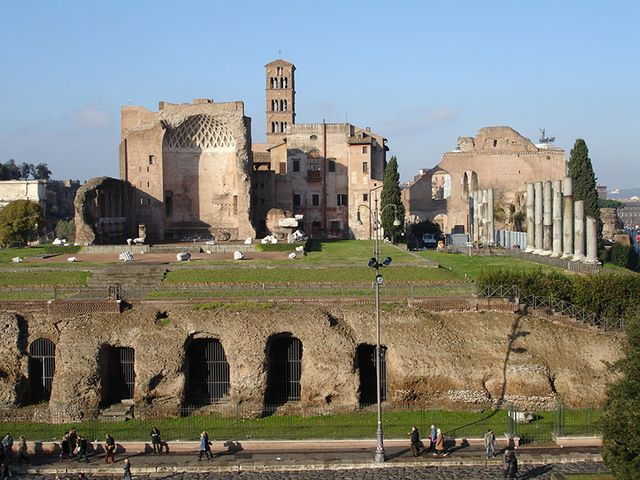 Rome: A Walk Through History 3 Hour Tour -No Entrance - Good To Know