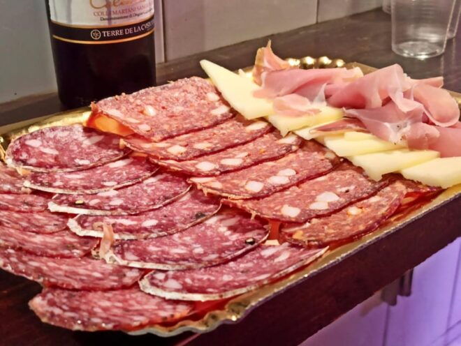 Rome: Campo Dè Fiori and Ghetto Street Food Small Group Tour - Meeting Point and Duration