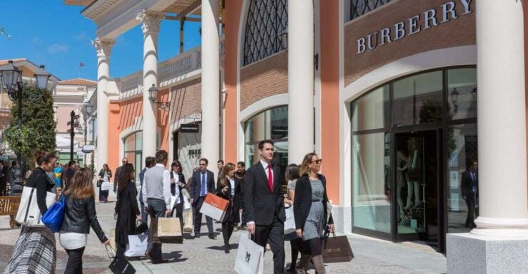 Rome: Castel Romano Outlet Shopping Full-Day Trip - Good To Know