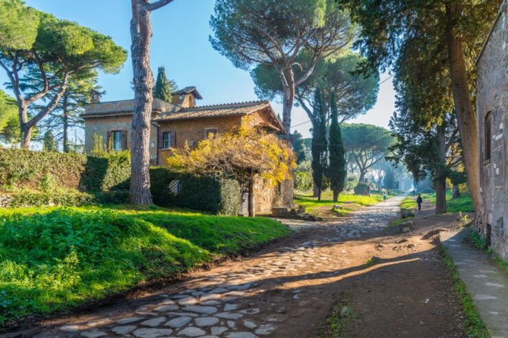 Rome: Catacombs Entry Ticket & Guided Tour With Transfer - Experience Ancient Rome