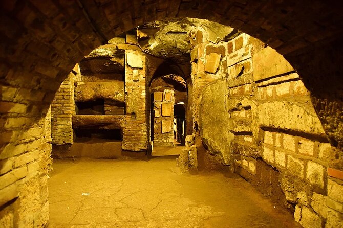 Rome: Catacombs Guided Tour With Panoramic Transfer - Tour Highlights