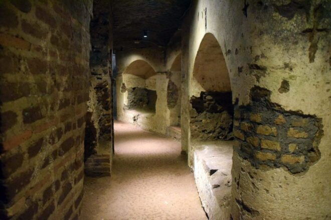 Rome: Catacombs of Priscilla Entry Ticket & Guided Tour - Selecting Participants and Date