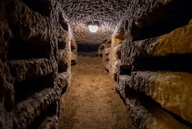 Rome Catacombs Underground Small Guided Tour With Transfer - Not Included