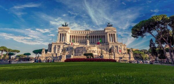 Rome Centre: Walking Tour With Audio Guide on App - Activity Pricing and Availability