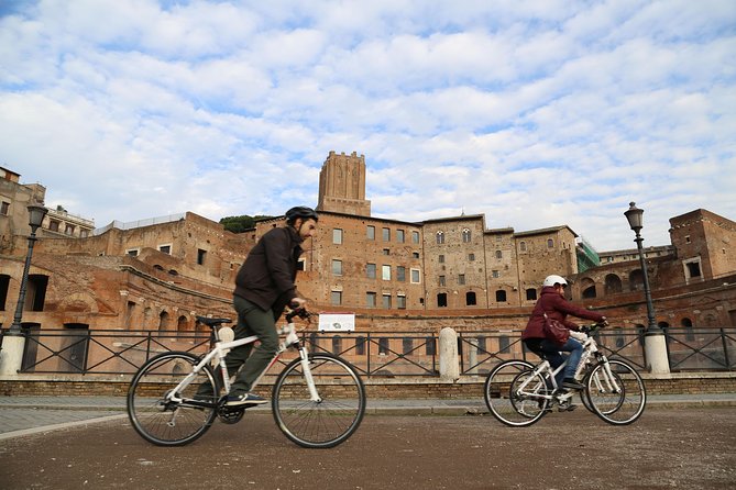 Rome City Bike Tour in Small Groups - Positive Reviews