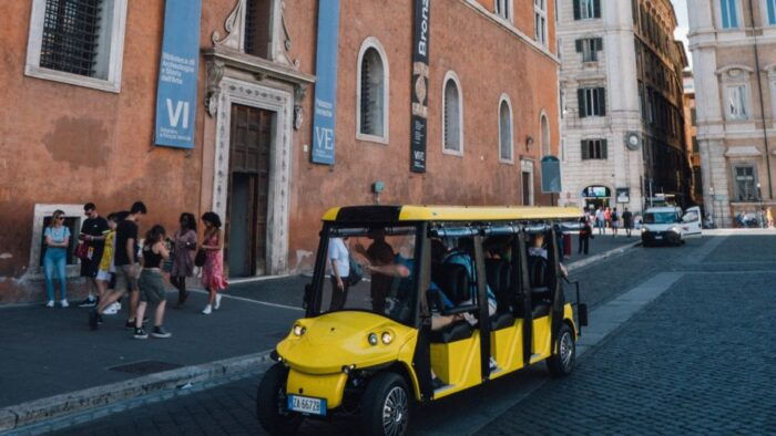 Rome: City Highlights Golf Cart Tour With Local Guide - Accessibility and Suitability